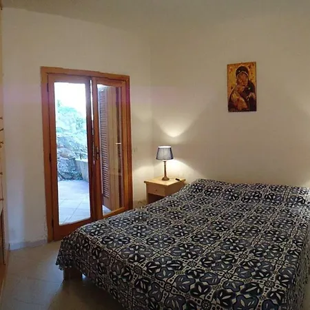 Domus Dejanas Porto Istana * Olbia